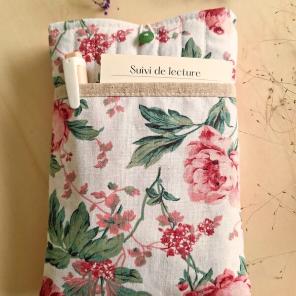 Housse de livre artisanale fleurie style jardin anglais avec poche extérieure et fermeture bouton